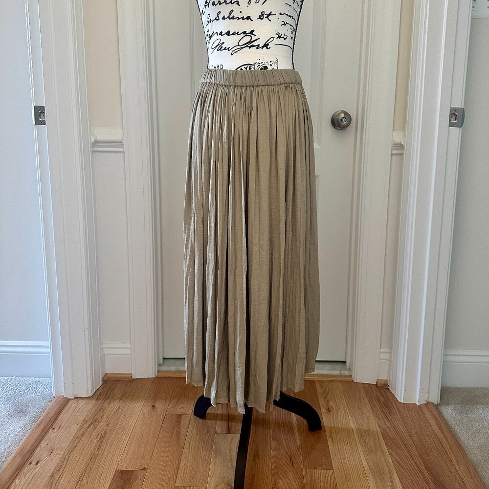 Philosophy Maxi Skirt, Beige, Size Small NWT